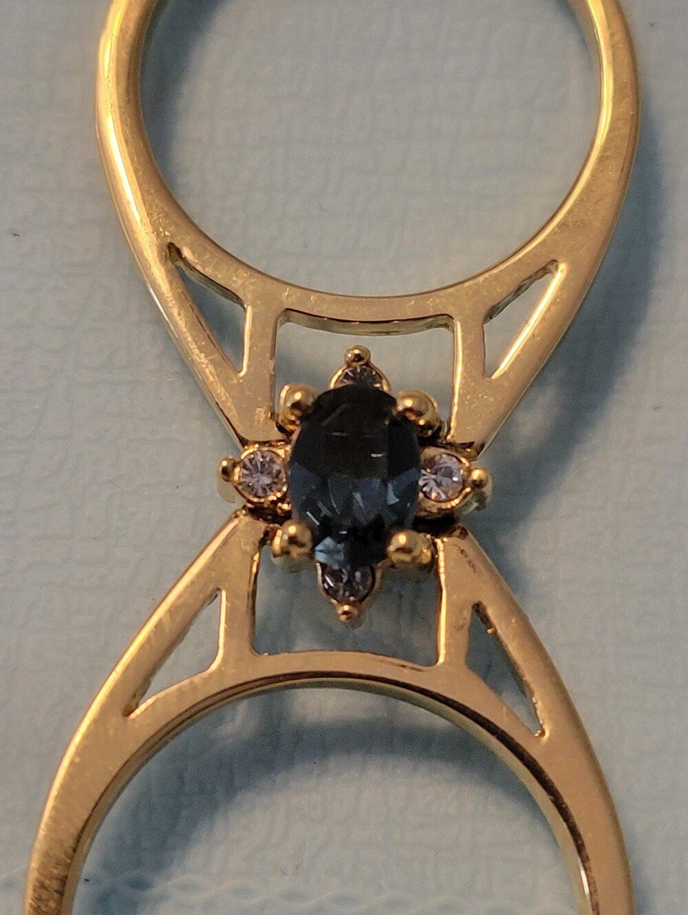 Vintage Avon Ring with Dark Blue Stone and Accent Crystals Size 8